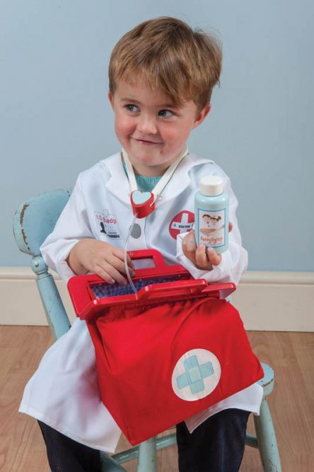 Le Toy Van Portable Childrens Wooden Medical Doctors Kit